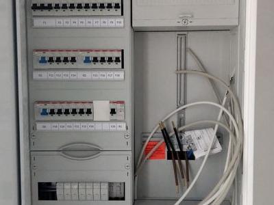 Instalacje fotowoltaiczne i elektryczne 111